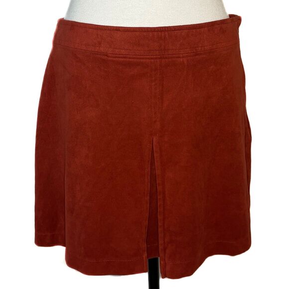 Forever 21 Burgundy Faux Suede Mini Skirt | Fall Preppy Academia Vibe - Picture 1 of 10
